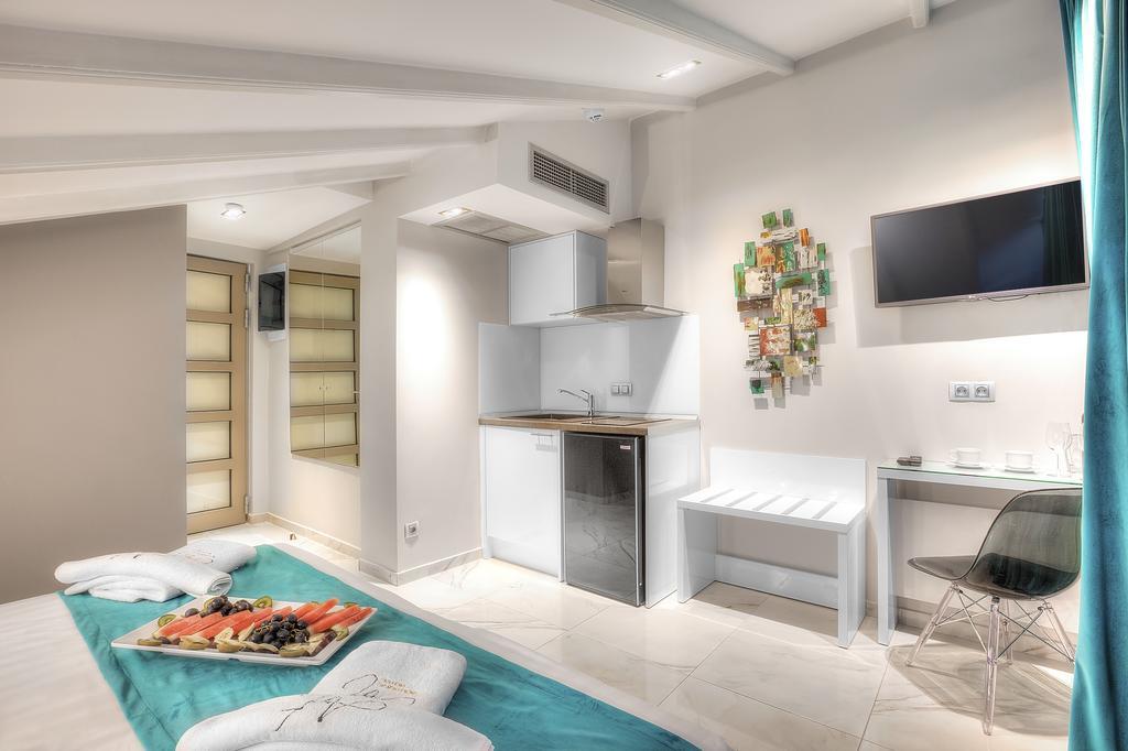 Art Boutique Suites ペフコホリ エクステリア 写真